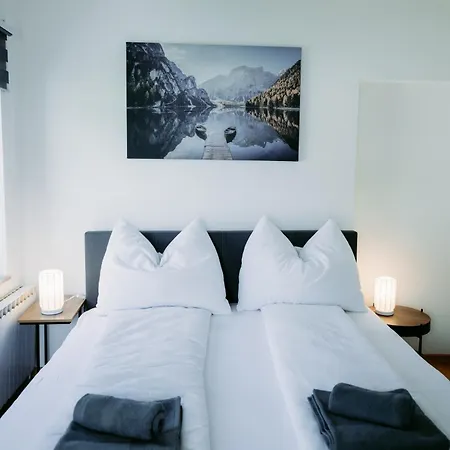 Free Parking, Nespresso, Netflix * Wels
